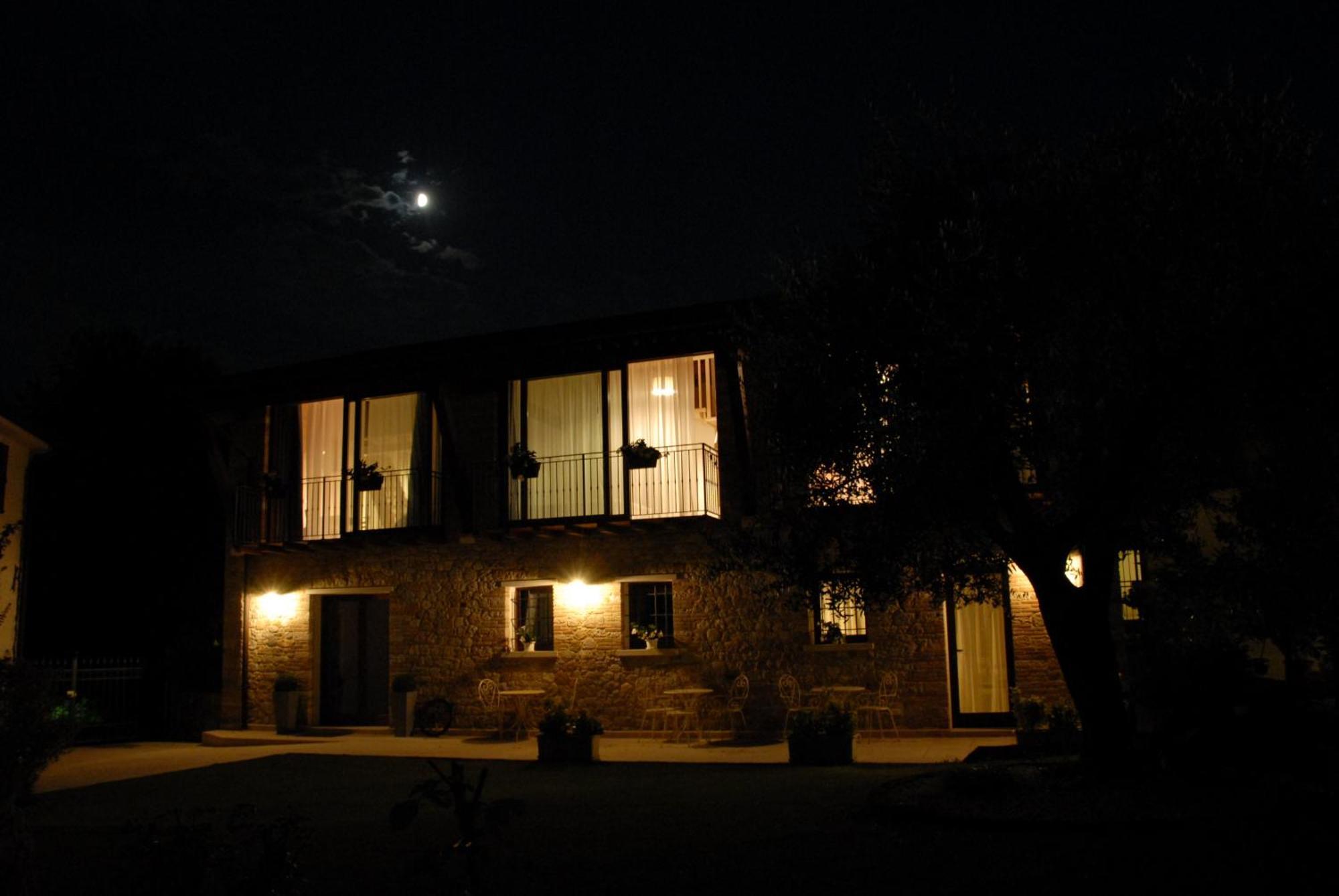 B&B Al Fienile Paderno del Grappa Exterior photo